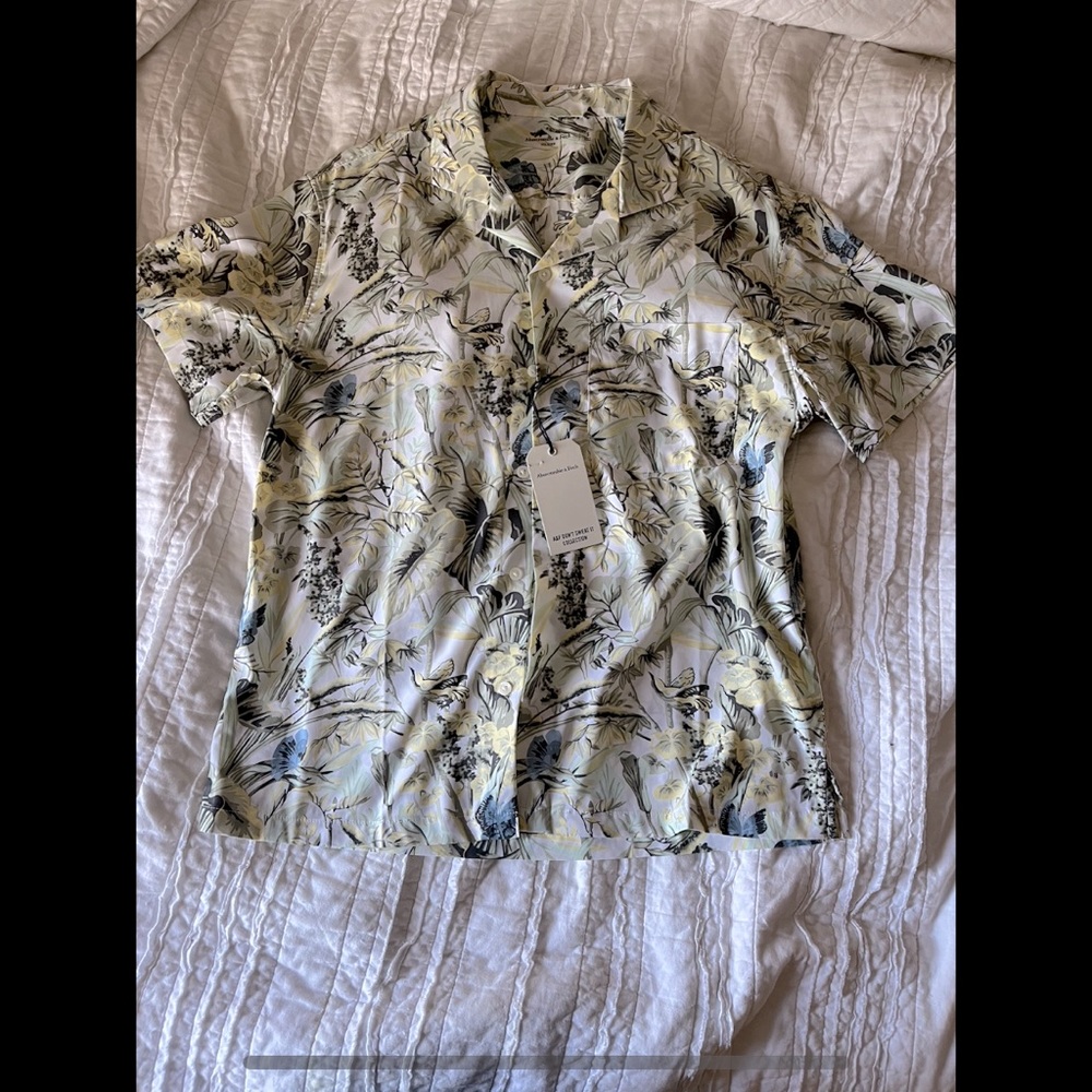 Abercrombie performance short-sleeve button-up